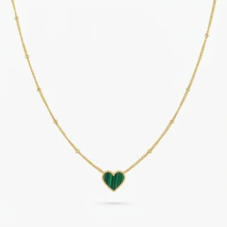 Collier Pendentif Cœur en Malachite et Chaîne Perlée Doré